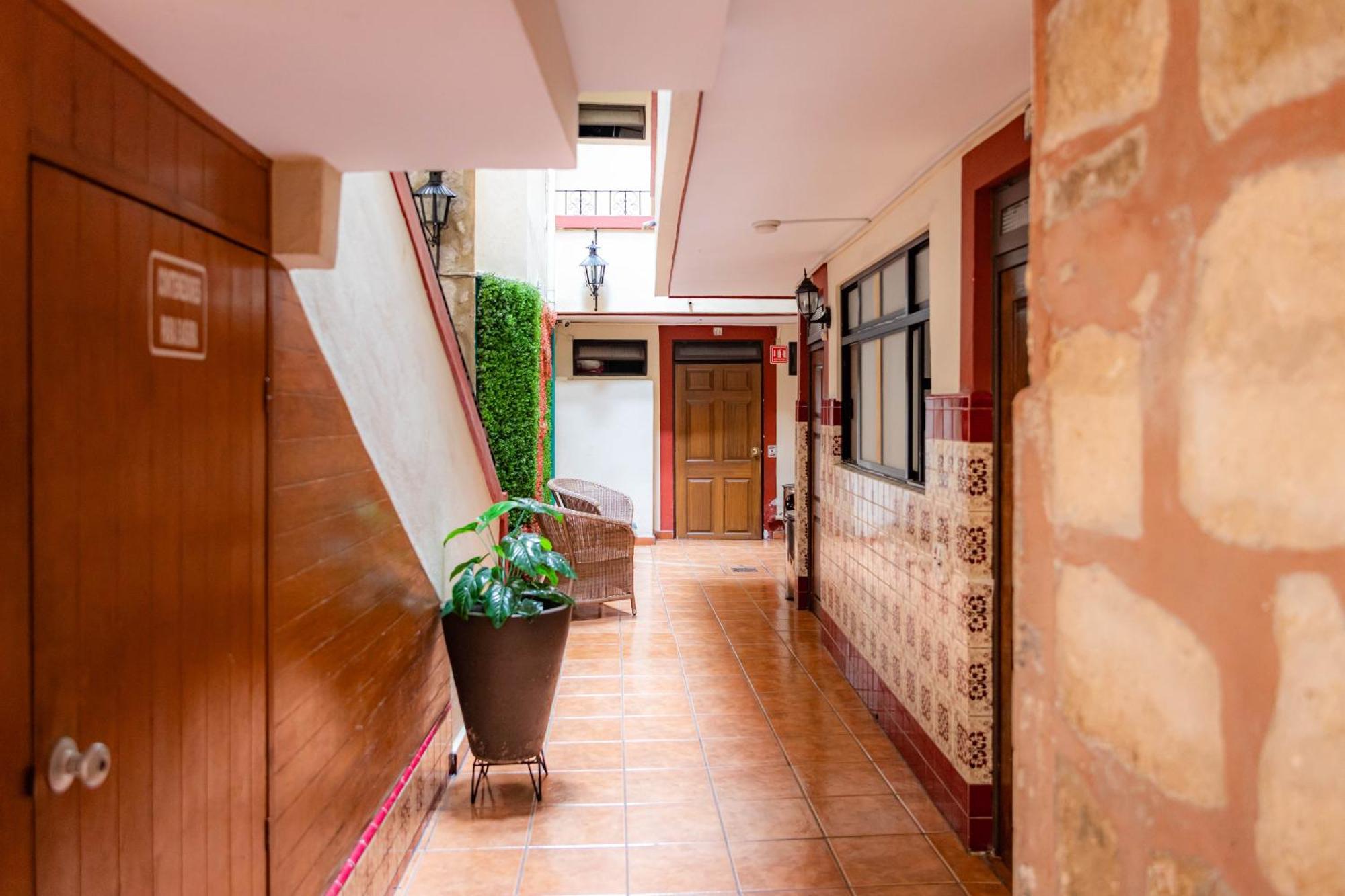 Hotel El Carmen, Morelia Exterior photo