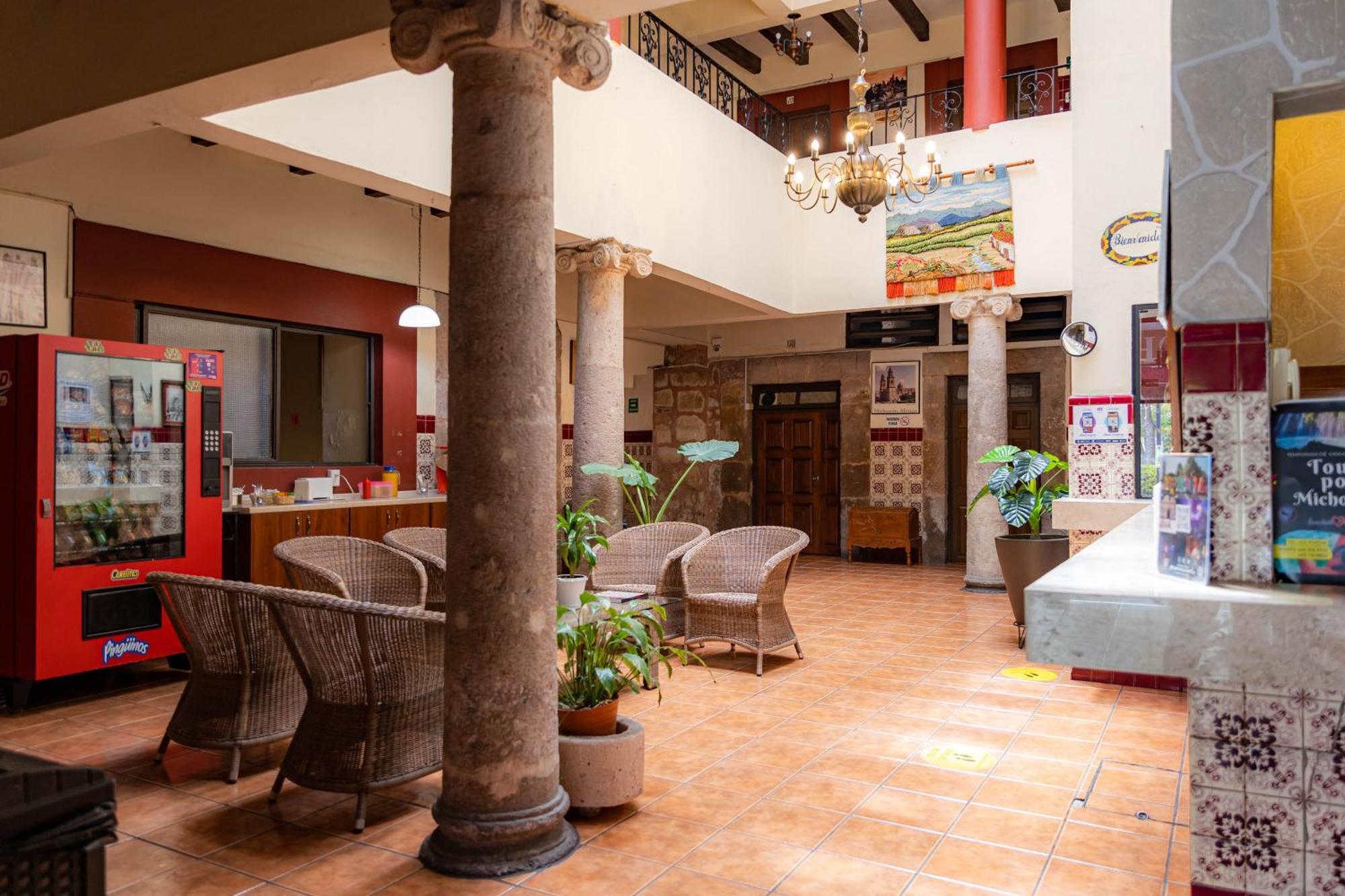 Hotel El Carmen, Morelia Exterior photo